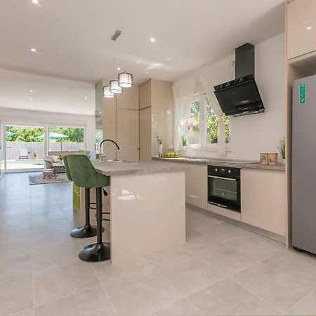 Summer House Willa *