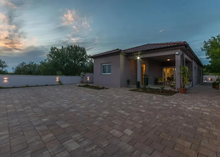 Summer House Vila Bukovic