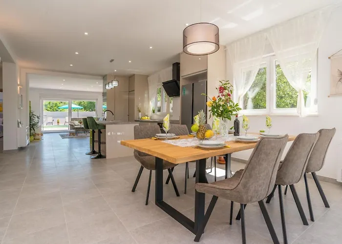 Summer House Bukovic