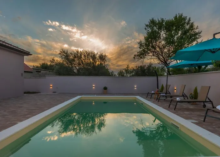 Summer House Vila Bukovic